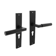 Intersteel deurkruk Bau-Stil op schild 245 x 45 mm PC55 mat zwart – vooraanzicht