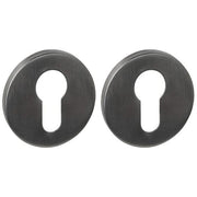 Intersteel Q cilinderrozet verdekt zwart PVD ø52 mm vooraanzicht