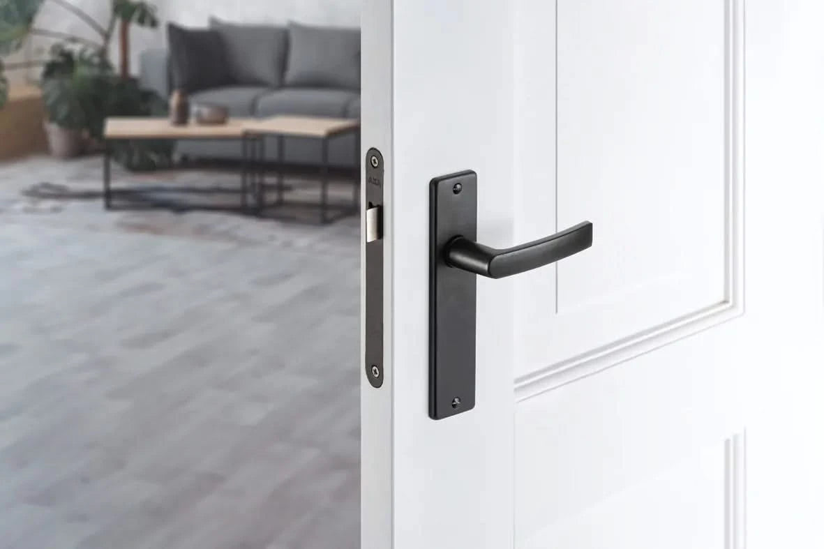 AXA Edge kruk Blok zwart - kruk detail