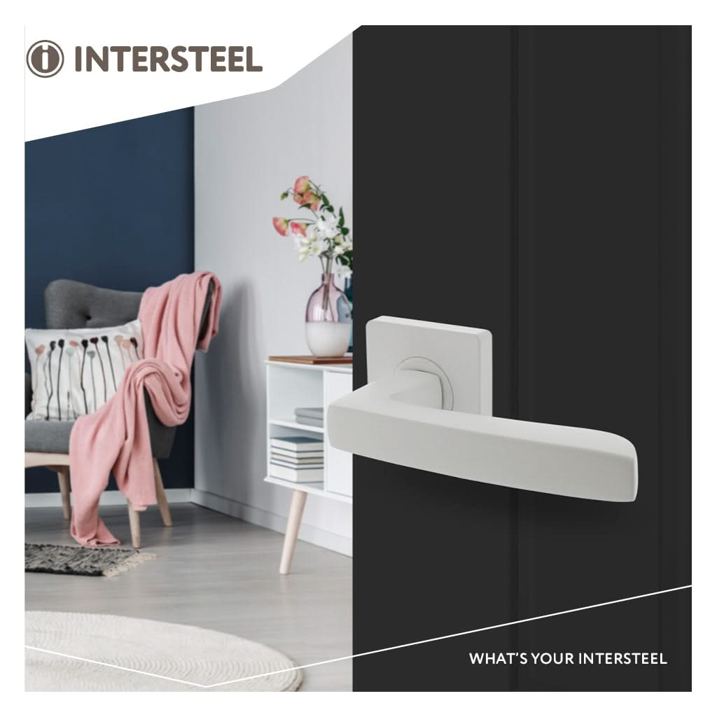 Intersteel deurkruk Minos vierkante rozet wit gemonteerd