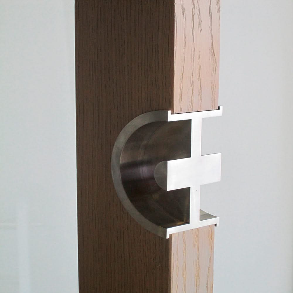 HDD Pro schuifdeurkom halve maan messing gelakt detail