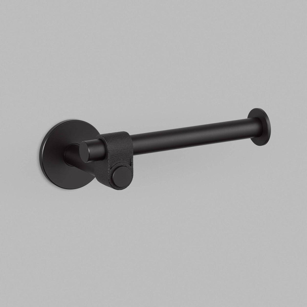 Buster + Punch Cast toiletrolhouder Welders black vooraanzicht