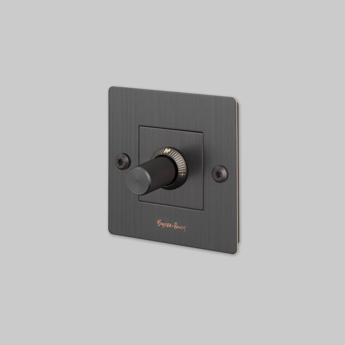 Buster + Punch dimmer Linear met logo Brons vooraanzicht