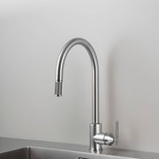 Buster + Punch Pull-out Mixer Linear keukenkraan steel vooraanzicht