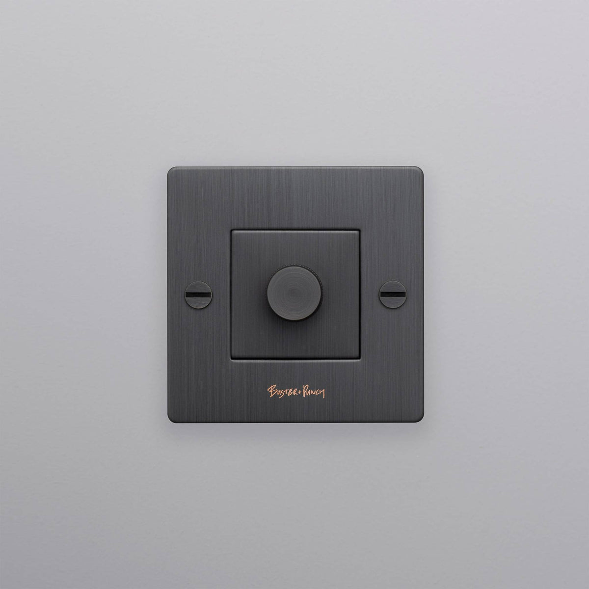 Buster + Punch dimmer Cross met logo Brons detail