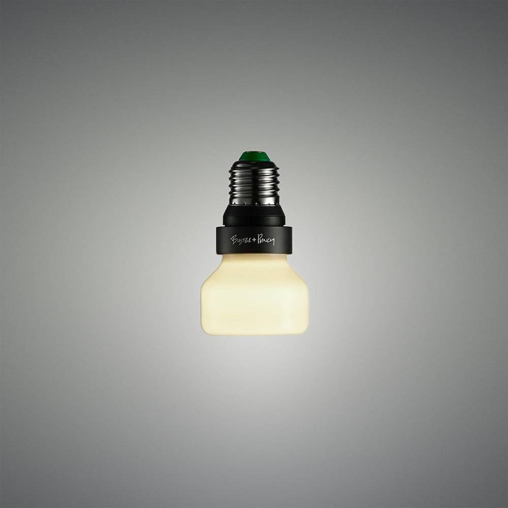 Buster + Punch Punch Bulb Puck E27 ledlamp Opaal – detail