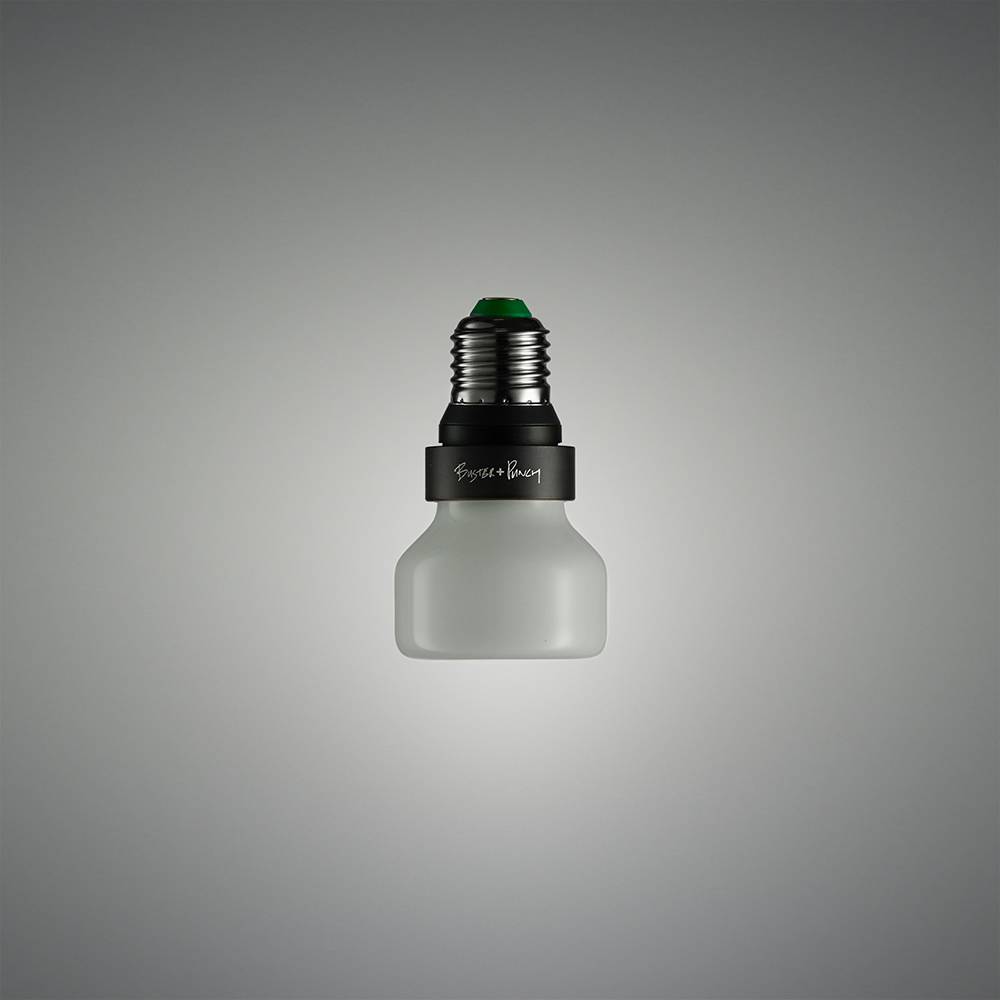 Buster + Punch Punch Bulb Puck E27 ledlamp Opaal – gemonteerd