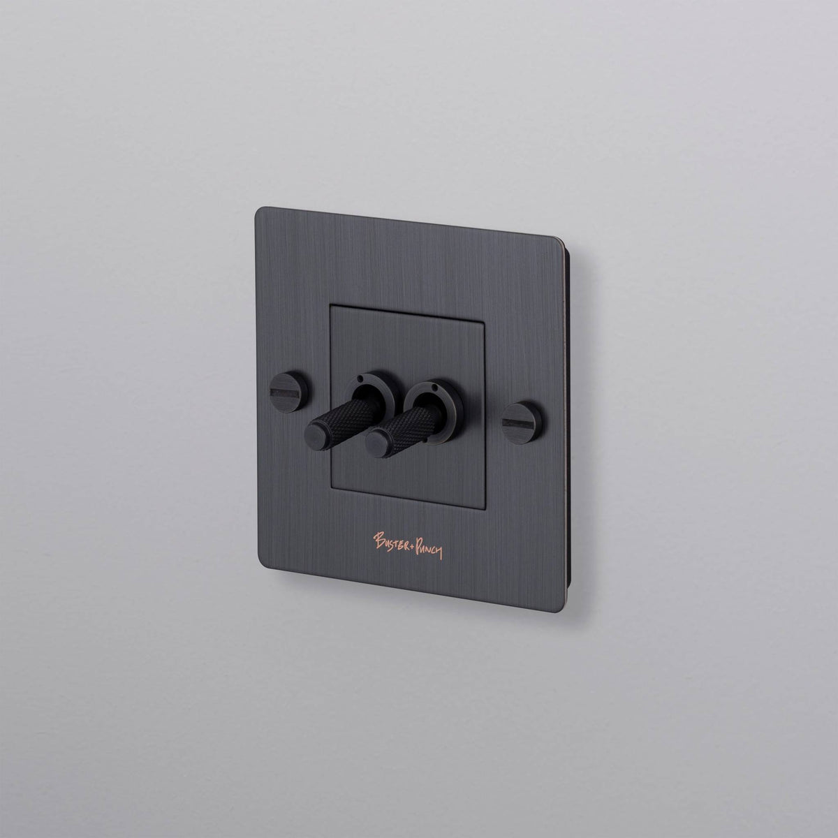 Buster + Punch lichtschakelaar dubbel smoked bronze vooraanzicht