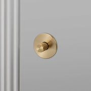 Buster + Punch Linear thumbturn-/WC-slot goud vooraanzicht