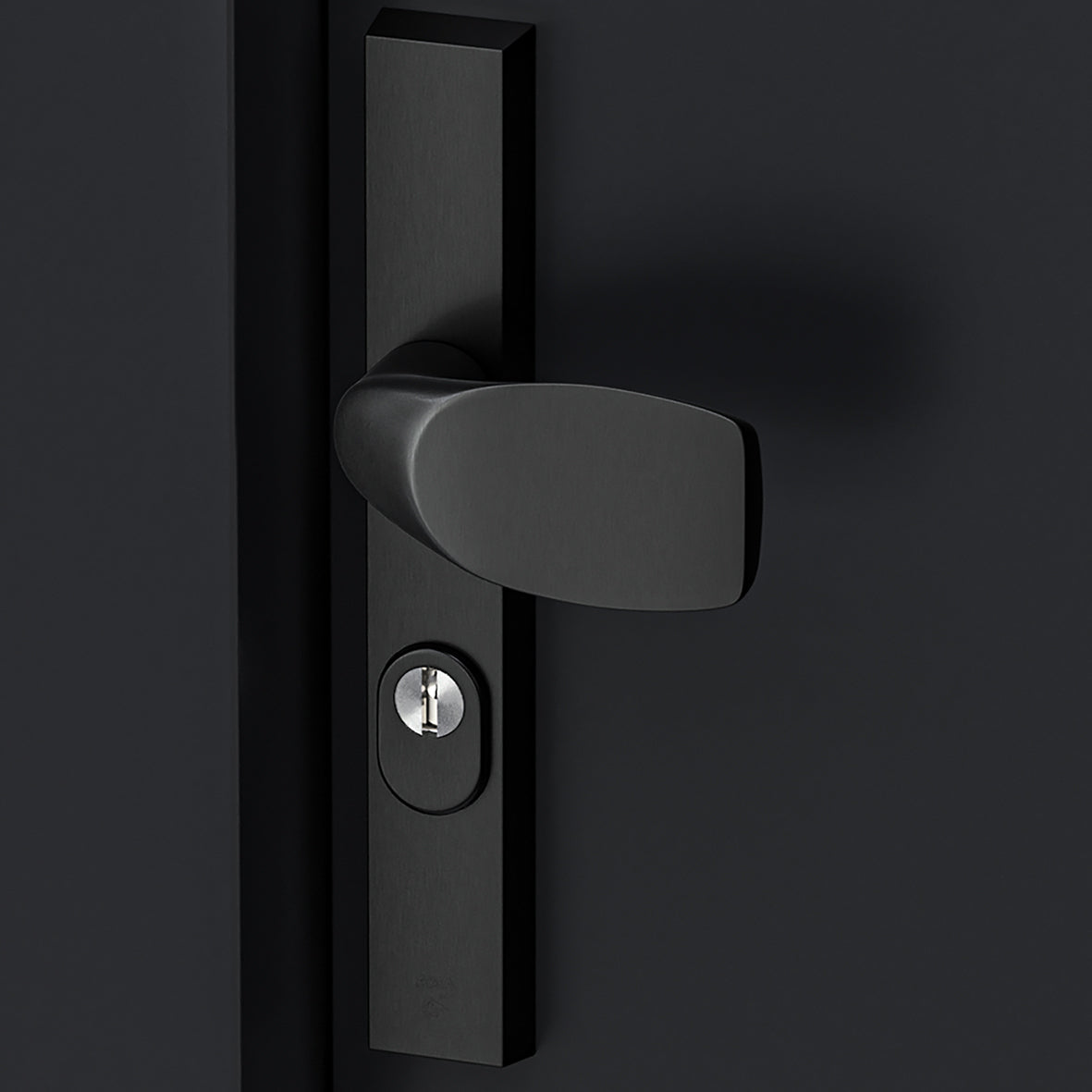 AXA | Veiligheidsbeslag Edge Plus smal Wing-knop+kruk Blok PC92 anti-kerntrek | Zwart