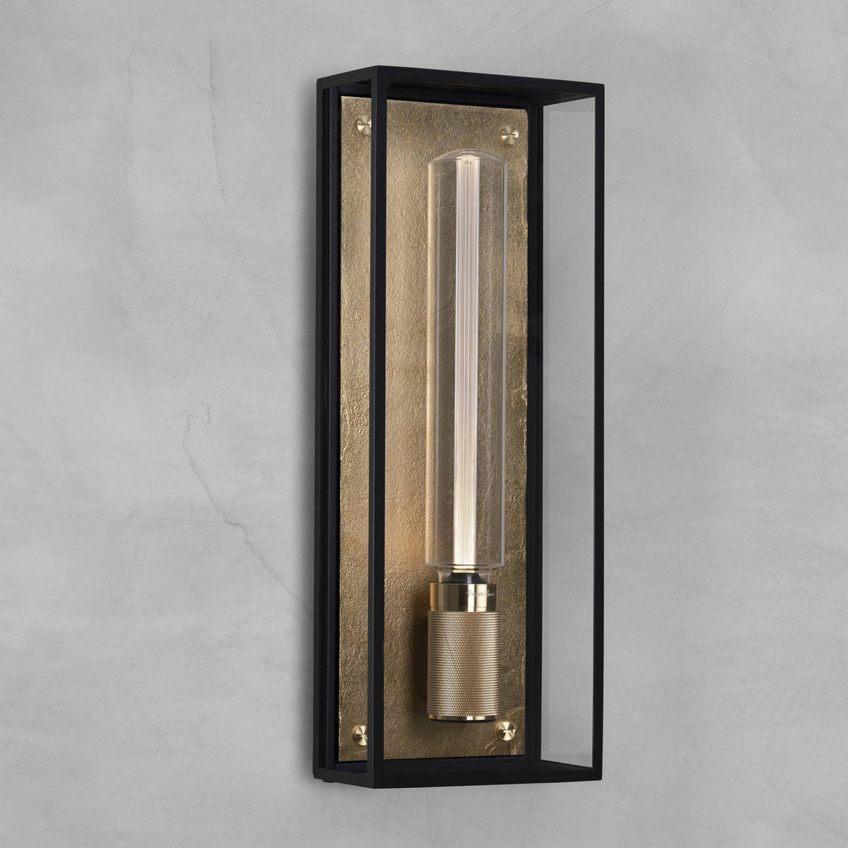 Buster + Punch Caged Wet Wall wandlamp Goud - vooraanzicht