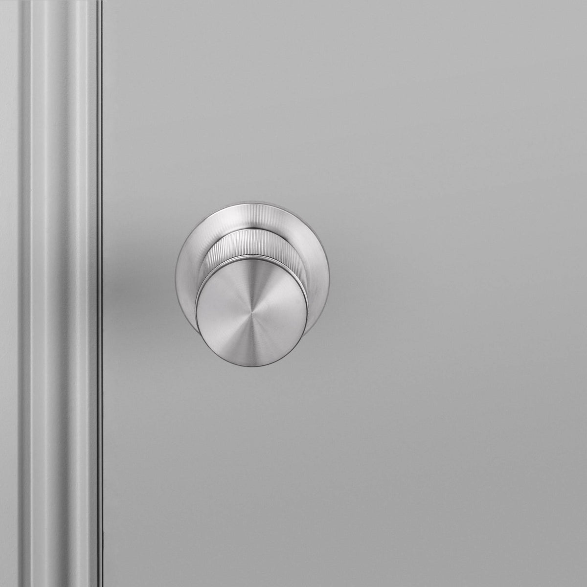 Buster + Punch Linear deurknop enkelzijdig steel detail
