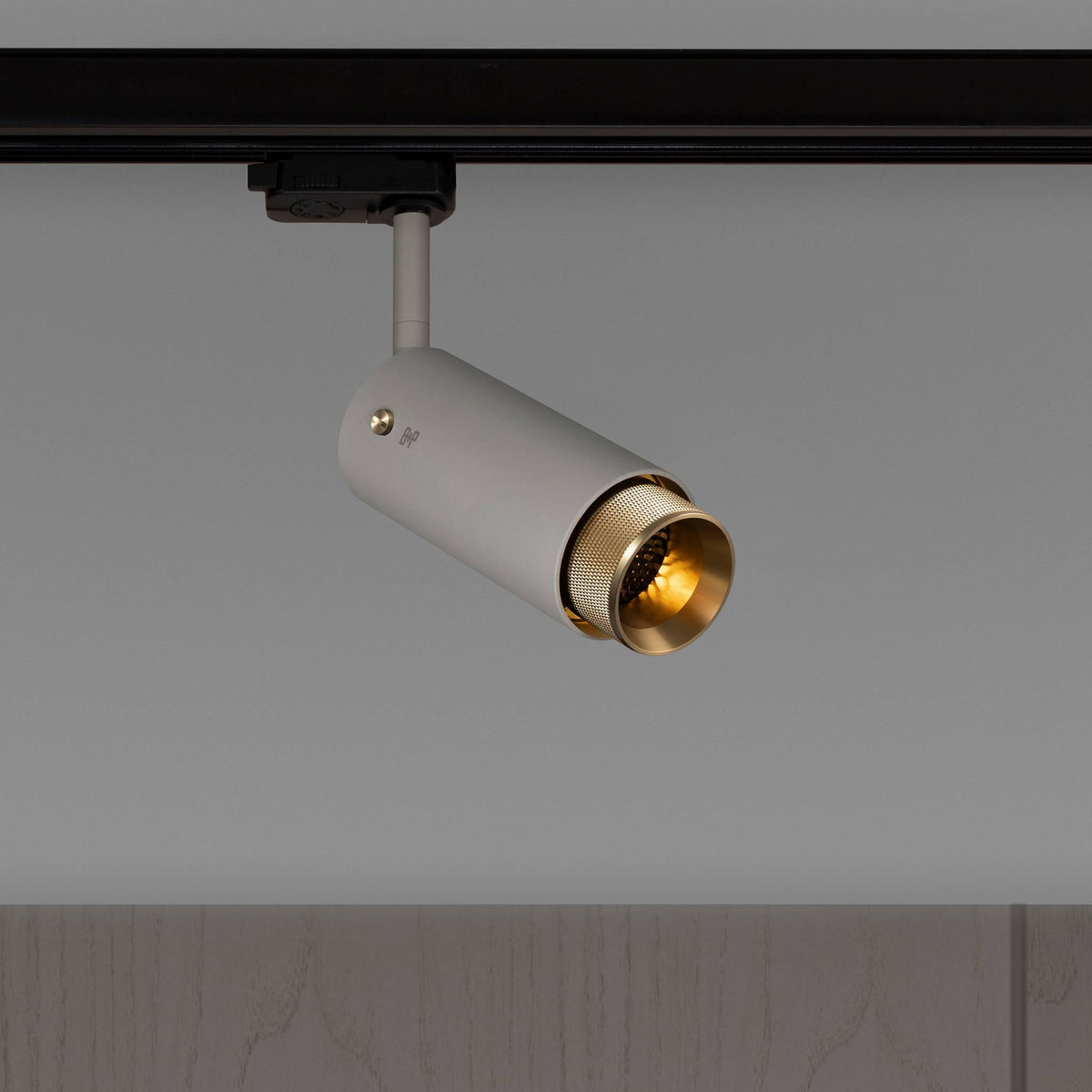 Buster + Punch Exhaust Stone Track Cross Goud – vooraanzicht