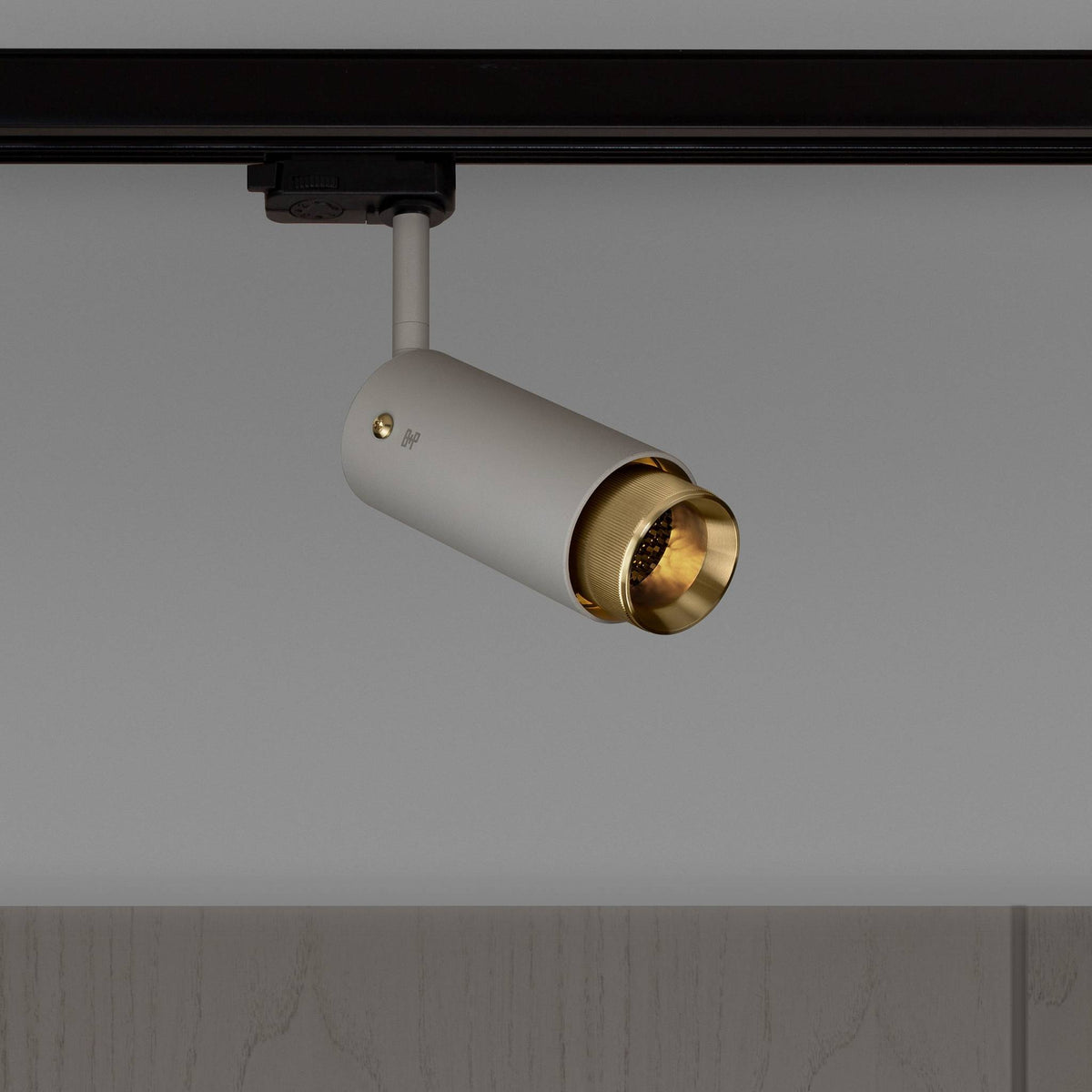 Buster + Punch Exhaust Stone Track Linear Goud – vooraanzicht