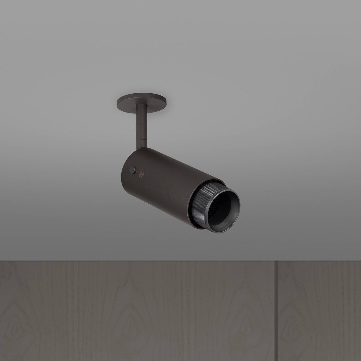 Buster + Punch Exhaust Graphite spot Cross Smoked Bronze - zijaanzicht
