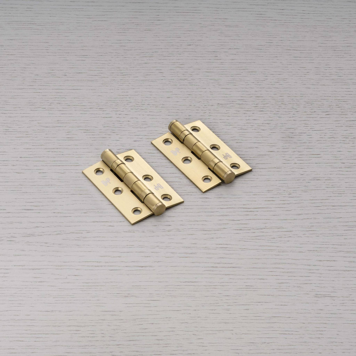 Buster + Punch scharnier 76x51x2 mm (set van 2) goud vooraanzicht