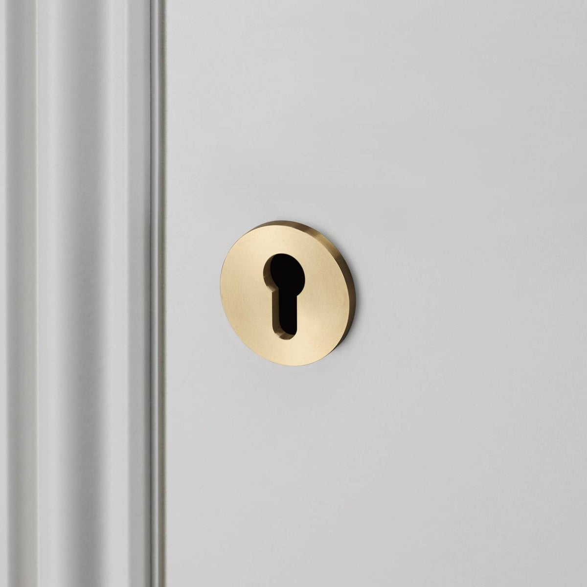 Buster + Punch cilinderrozet goud detail