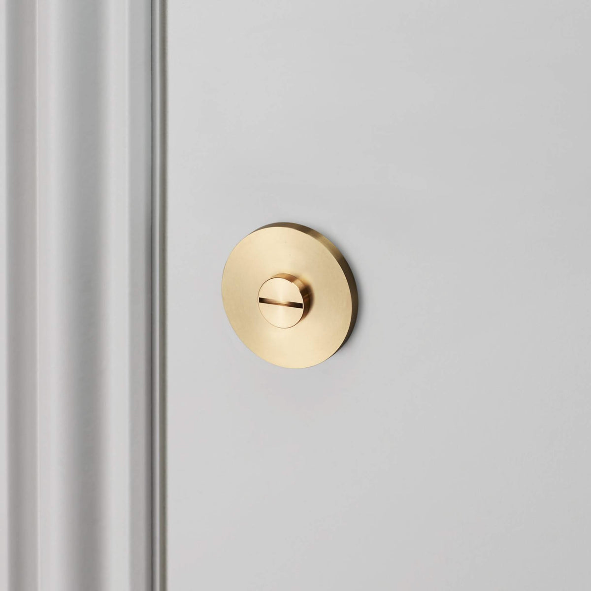 Buster + Punch Cross thumbturn WC-slot goud detail knurl-patroon