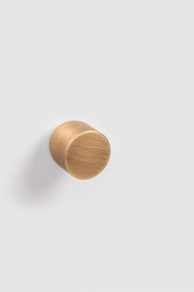 NUDA Lui deurknop brushed goud detail