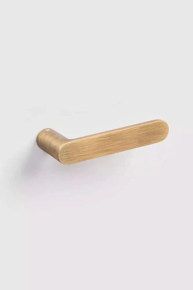 NUDA deurkruk Pure brushed goud – detail